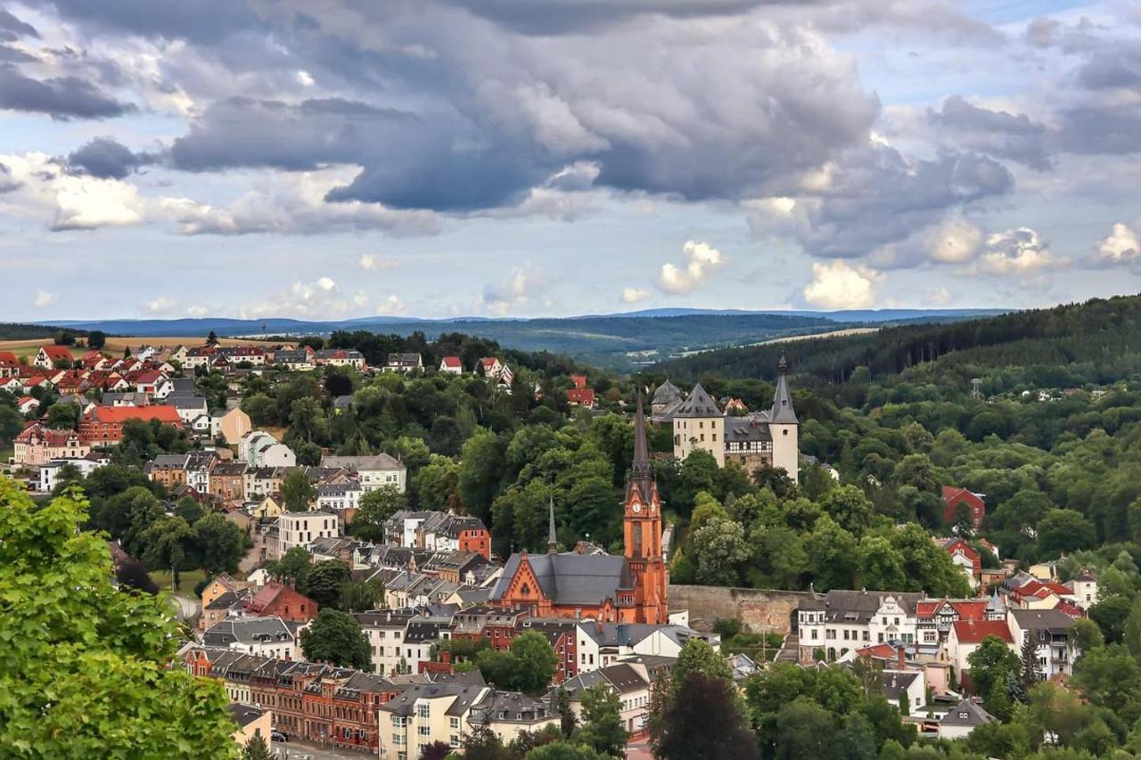 Ferienwohnung "Blick Mylau" - Naehe Freizeitpark Plohn & Weltgroesster Ziegelsteinbruecke رايشنباخ إم فوغتلاند المظهر الخارجي الصورة